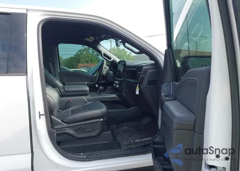 2024 Ford F150 Xlt from USA, damaged, VIN 1FTEW3LP2RFB34761